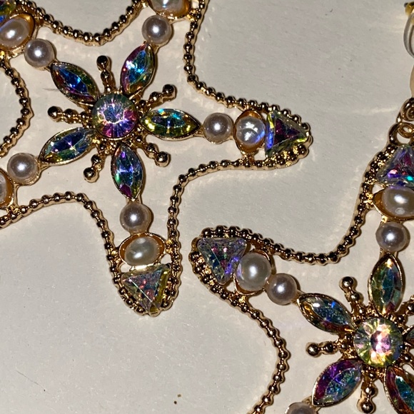 Star studded earrings. - Picture 2 of 2